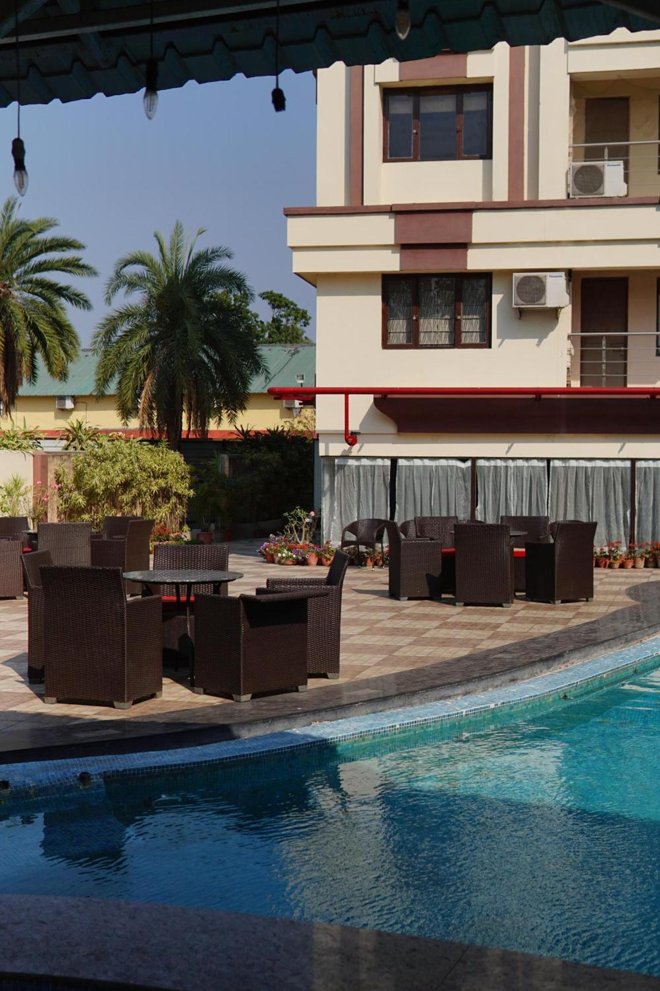 Lbd Resorts & Hotels Calcutta Exterior foto